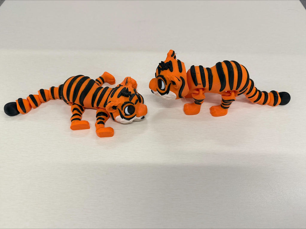 7.5-Inch 3D-Printed Plastic Collapsible Tigers